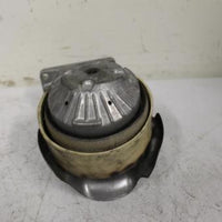 2003-2006 Mercedes Besl500 R230 Convertible Passenger Side Engine Mount Bracket - BIGGSMOTORING.COM