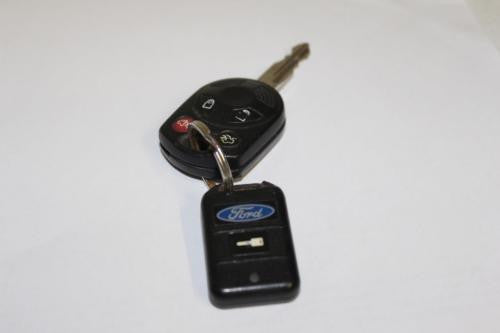 Ford  Oem Keyless  Entry 4 Button Key Fob Remote W/ Starter Transmitter