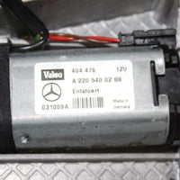2003-2006 MERCEDES BENZ SL500 R230  STEERING COLUMN MOTOR A 220 540 02 88 - BIGGSMOTORING.COM