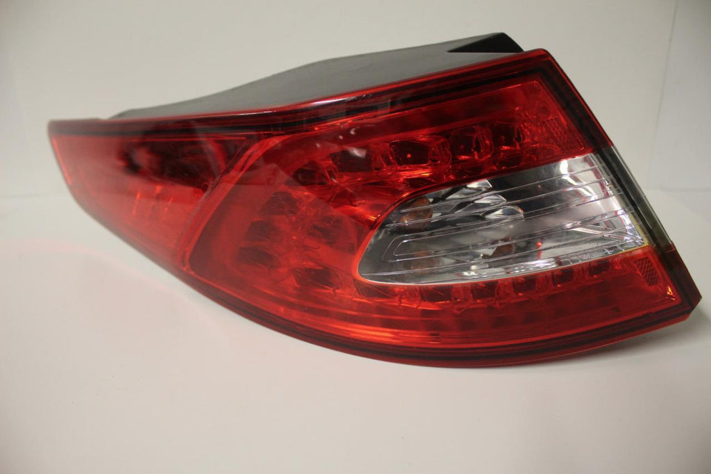 2011-2013 KIA OPTIMA DRIVER LEFT SIDE REAR TAIL LIGHT 27919