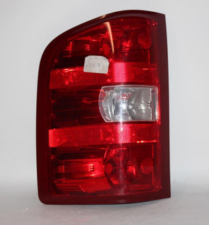 2007-2013 CHVEY SILVERADO DRIVER LEFT SIDE REAR TAIL LIGHT