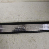 2006-2011 MERCEDES BENZ ML350 PASSENGER SIDE DOOR SCUFF SILL PLATE