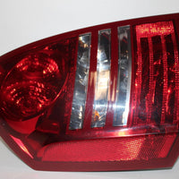 2005-2007 CHRYSLER 300 DRIVER SIDE REAR TAIL LIGHT 28181 - BIGGSMOTORING.COM