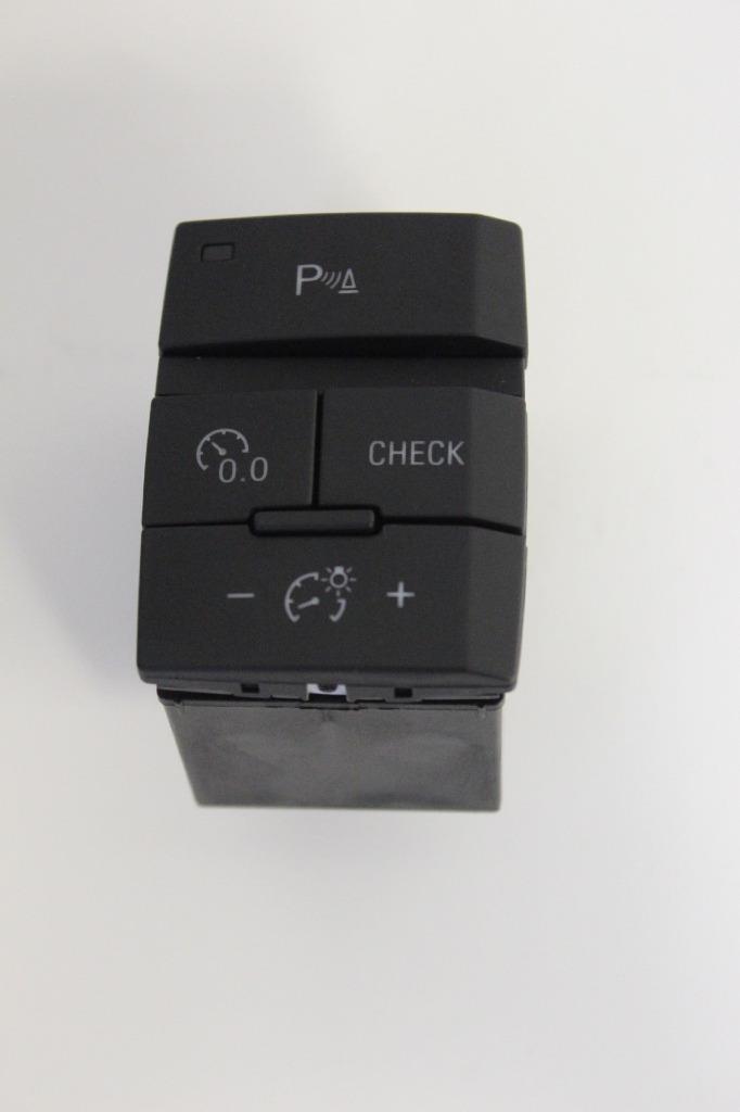 2007-2010  Audi Q7  Parking Aid Trip Light Switch