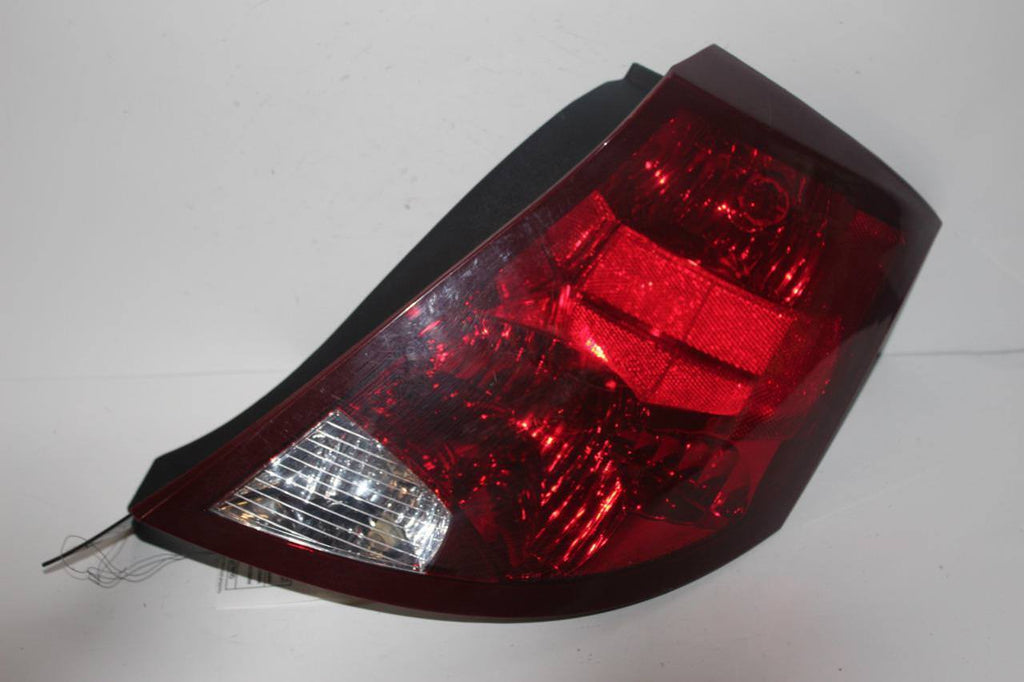 2003-2007 SATURN ION PASSENGER SIDE REAR TAIL LIGHT 29624 - BIGGSMOTORING.COM