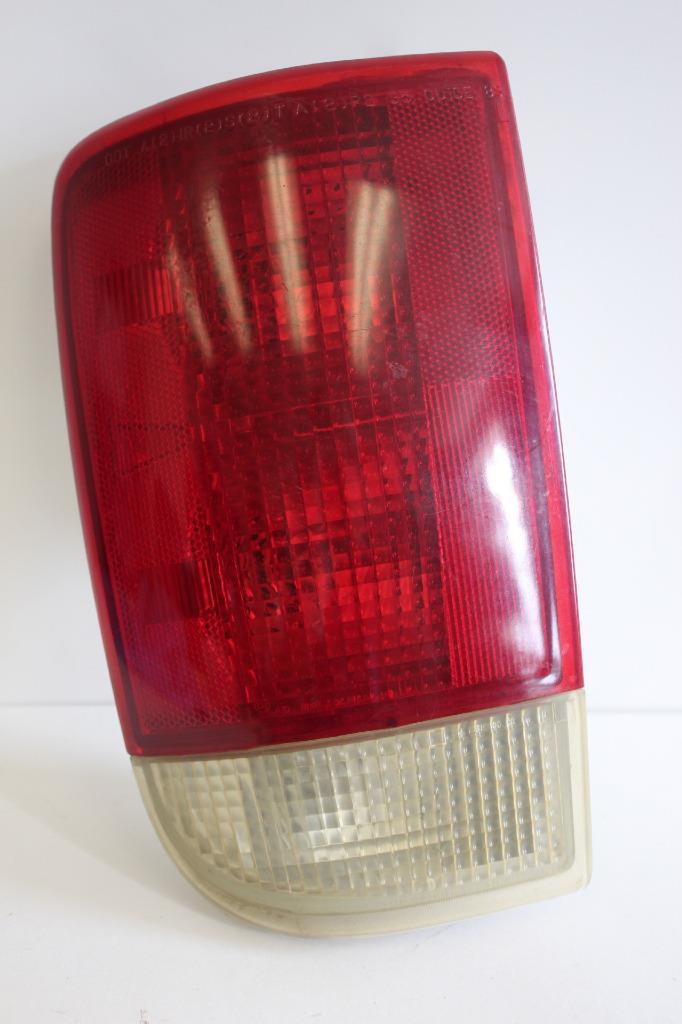 1995-2004 CHEVY BLAZER SIDE REAR DRIVER TAILLAMP  TAILLIGHT 16518499 - BIGGSMOTORING.COM