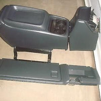 99-02 AVALANCHE SUBURBAN YUKON TAHOE SILVERADO CENTER CONSOLE new body style onl