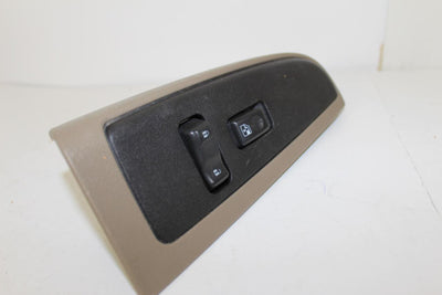 2003-2006 Chevy Tahoe Yukon Passenger Window Switch 10398572 - BIGGSMOTORING.COM