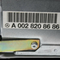 90-93 Mercedes Benz W140 500SL Radio Stereo Cassette Player A 002 820 86 86 C