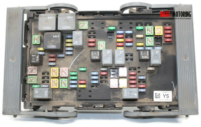 2007-2009 Chevy Tahoe Yukon Junction Engine Fuse Box Relay 15925042