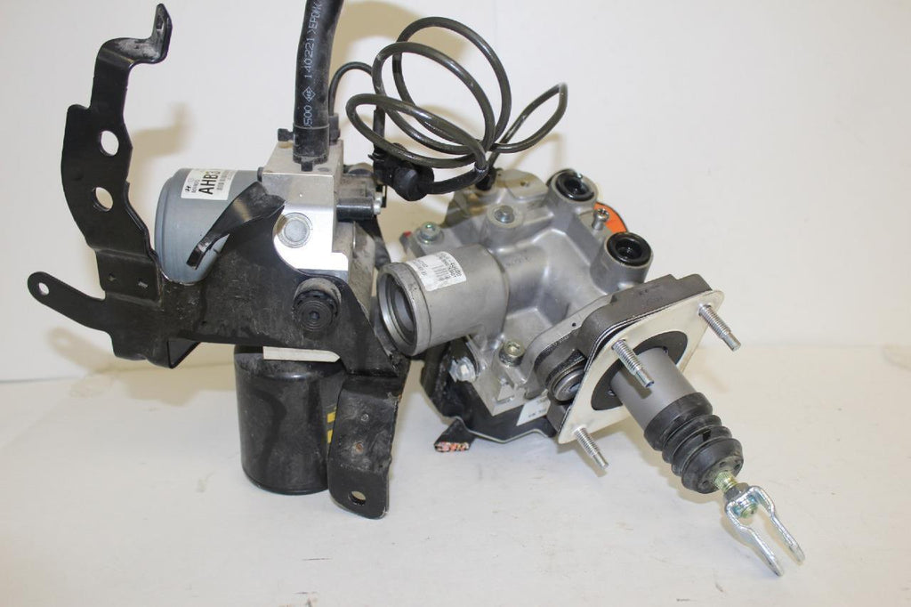 2014-2015 KIA OPTIMA HYBRID MASTER CYLINDER BRAKE ABS PUMP 58500-4U600