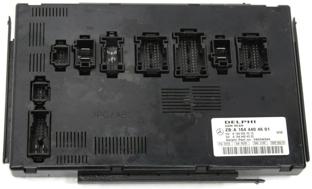 2006-2012 Mercedes Benz W164 ML350 GL450 Rear Signal Acquisition Sam Module