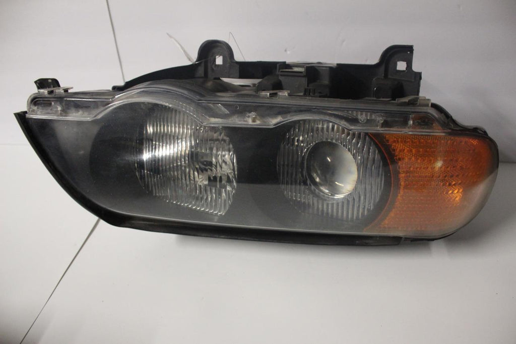 2000-2003 BMW X5 FRONT DRIVER SIDE HEADLIGHT 28002 - BIGGSMOTORING.COM