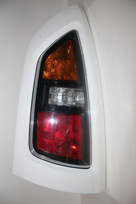 2010-2013 KIA SOUL DRIVER LEFT SIDE REAR TAIL LIGHT 27503 WHITE