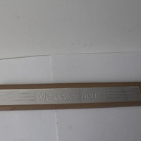 2006-2011 Mercedes Benz Ml350 Ml500 Passenger  Side  Front Door Sill Plate