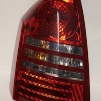 2005-2007 CHRYSLER 300 DRIVER SIDE REAR TAIL LIGHT 28181 - BIGGSMOTORING.COM