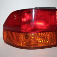 2002-2004 Honda Odyssey  Driver Side Rear Tail Light 28130 - BIGGSMOTORING.COM