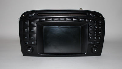 2005-2008 MERCEDES BENZ SL500 R230 NAVIGATION RADIO CD PLAYER A230 820 28 89 - BIGGSMOTORING.COM